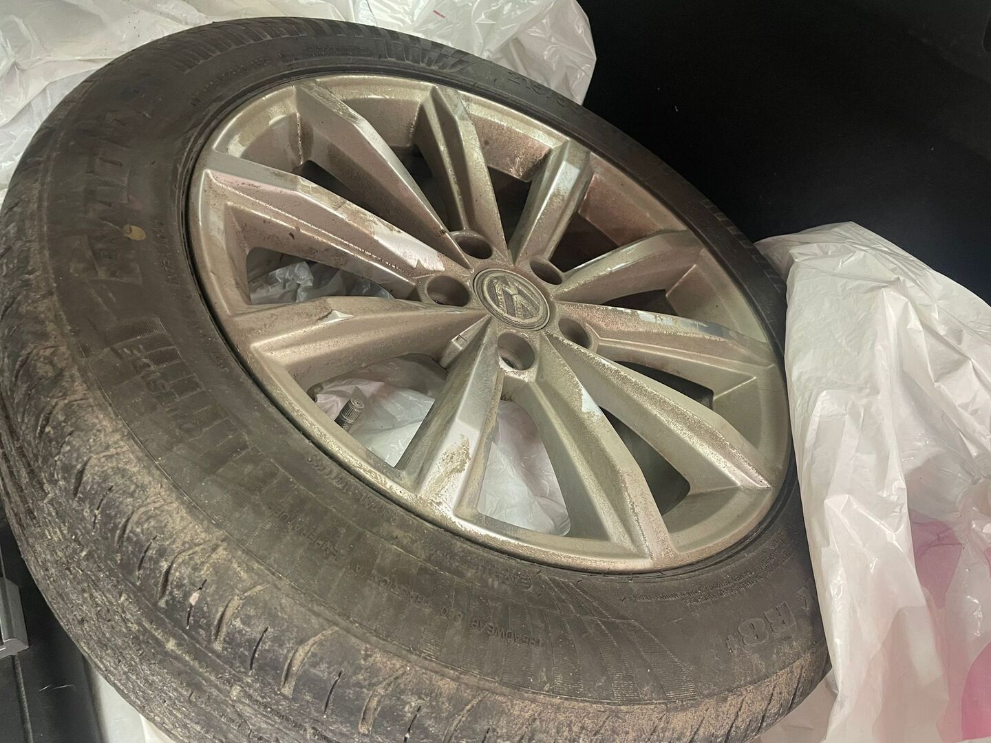 VOLKSWAGEN Passat 2019