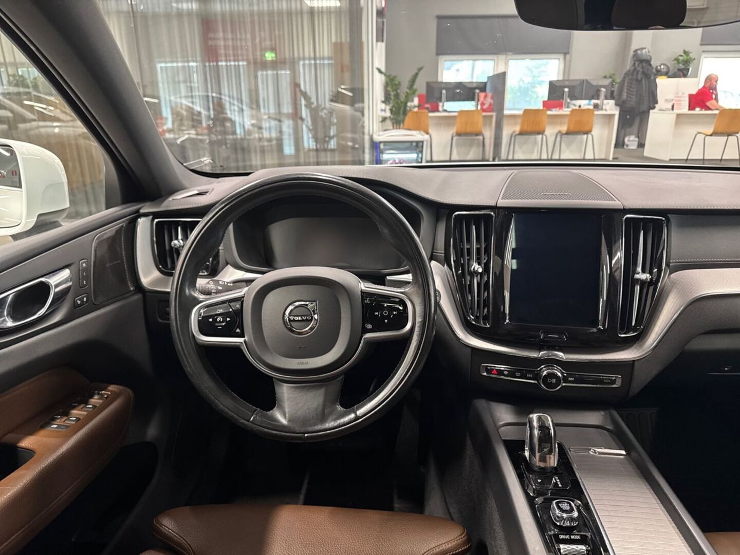 VOLVO XC60 2019