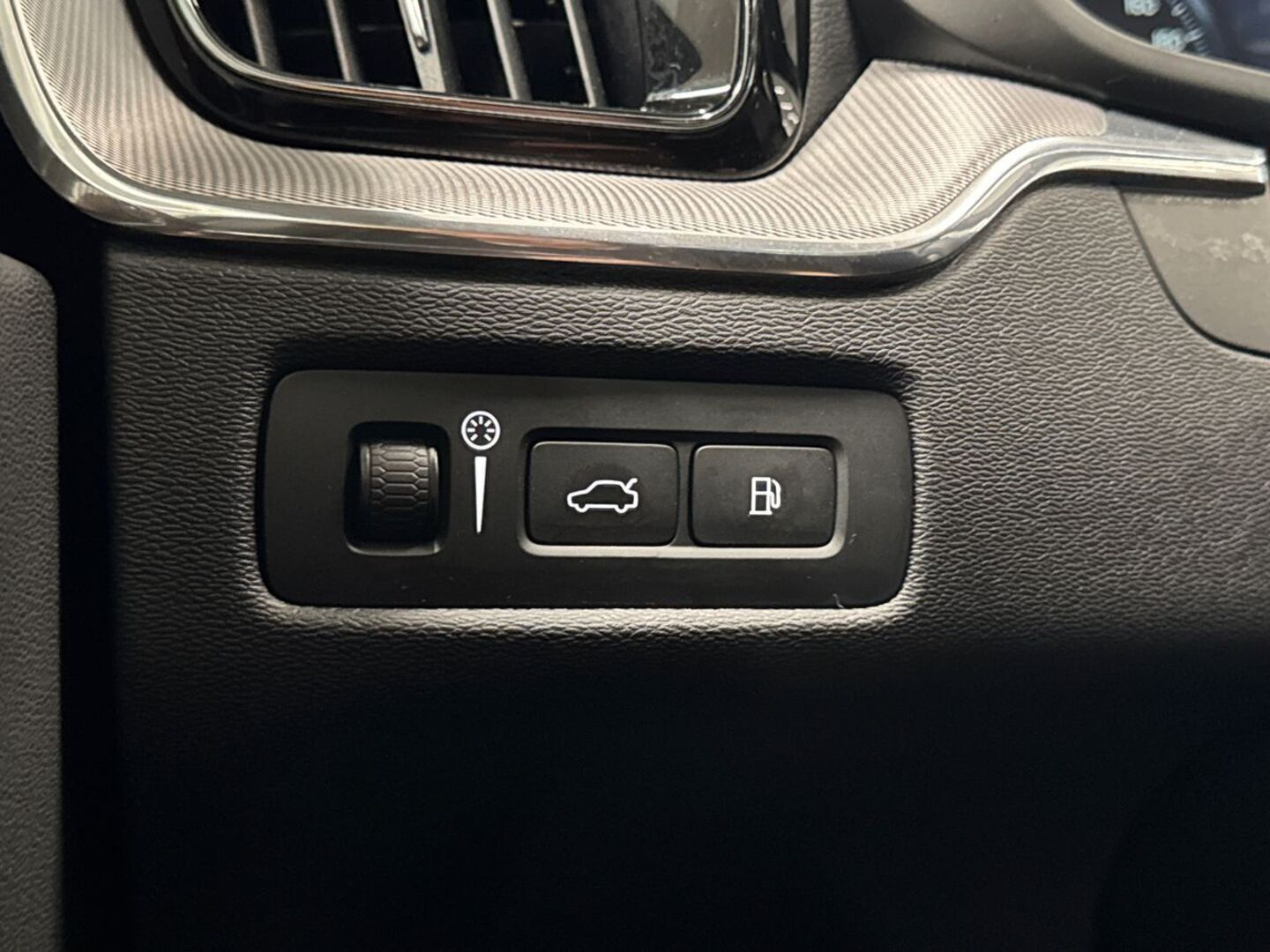 VOLVO XC60 2019