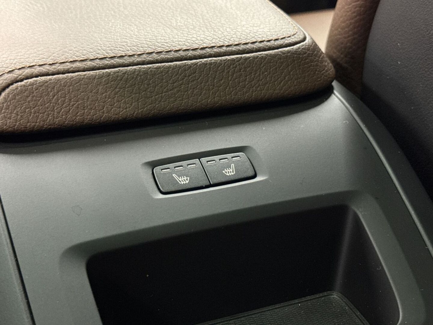 VOLVO XC60 2019