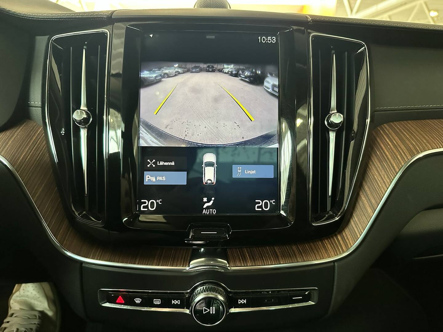 VOLVO XC60 2019