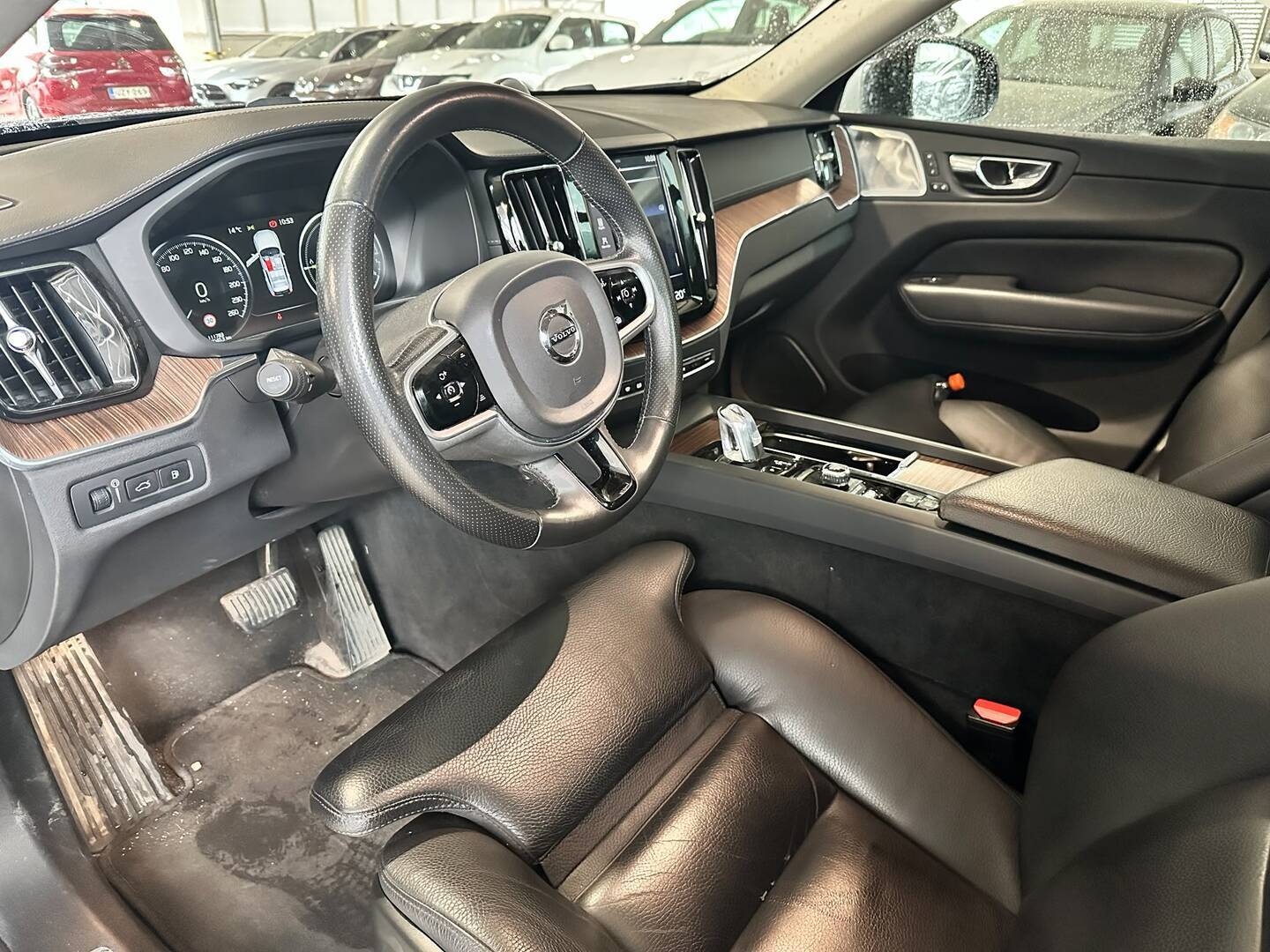 VOLVO XC60 2019