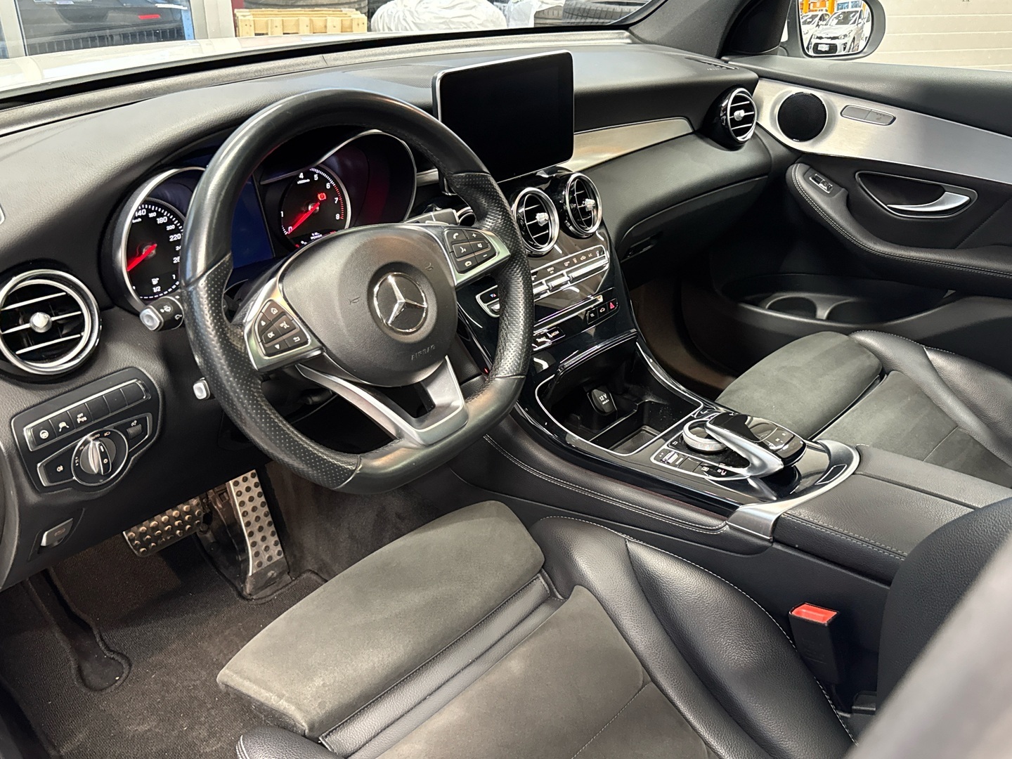 MERCEDES-BENZ GLC 2018