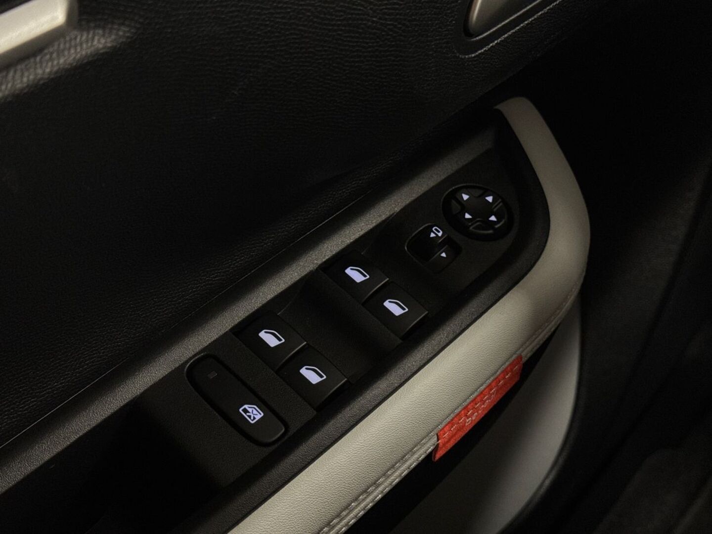 CITROEN e-C3 Aircross 29