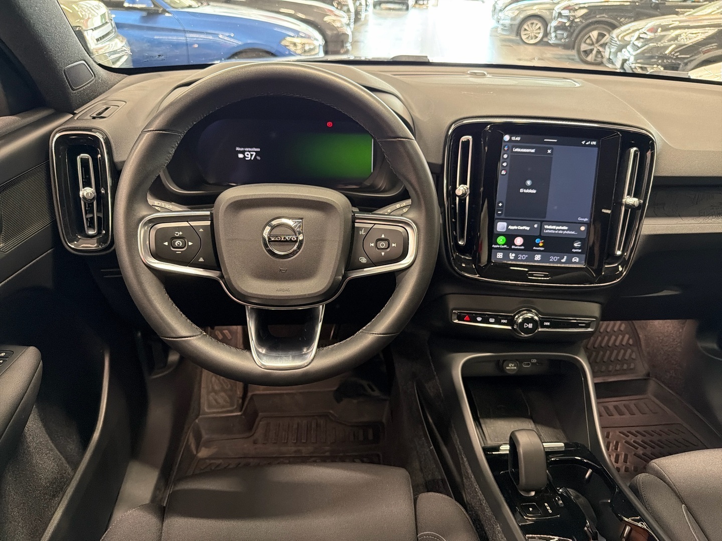VOLVO C40 2022