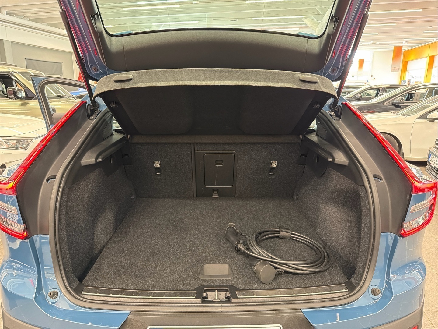 VOLVO C40 2022