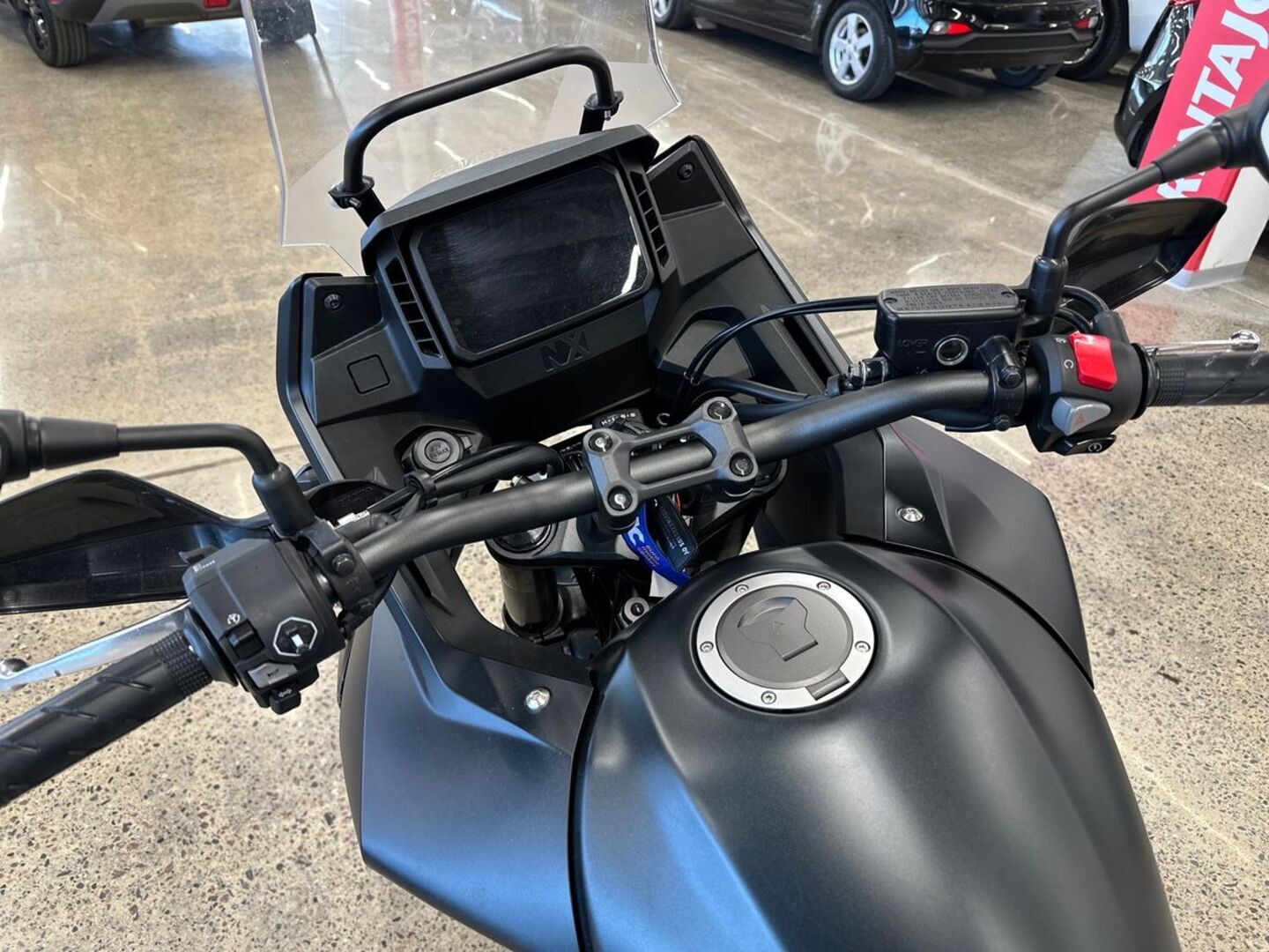HONDA NX 2024