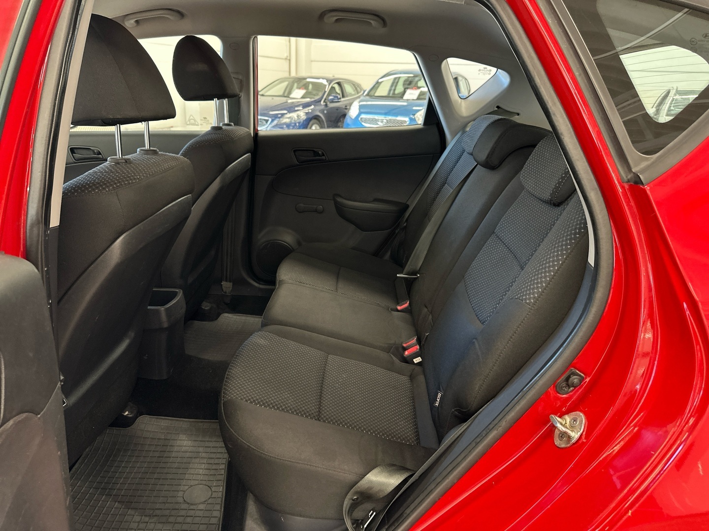 HYUNDAI i30 2011