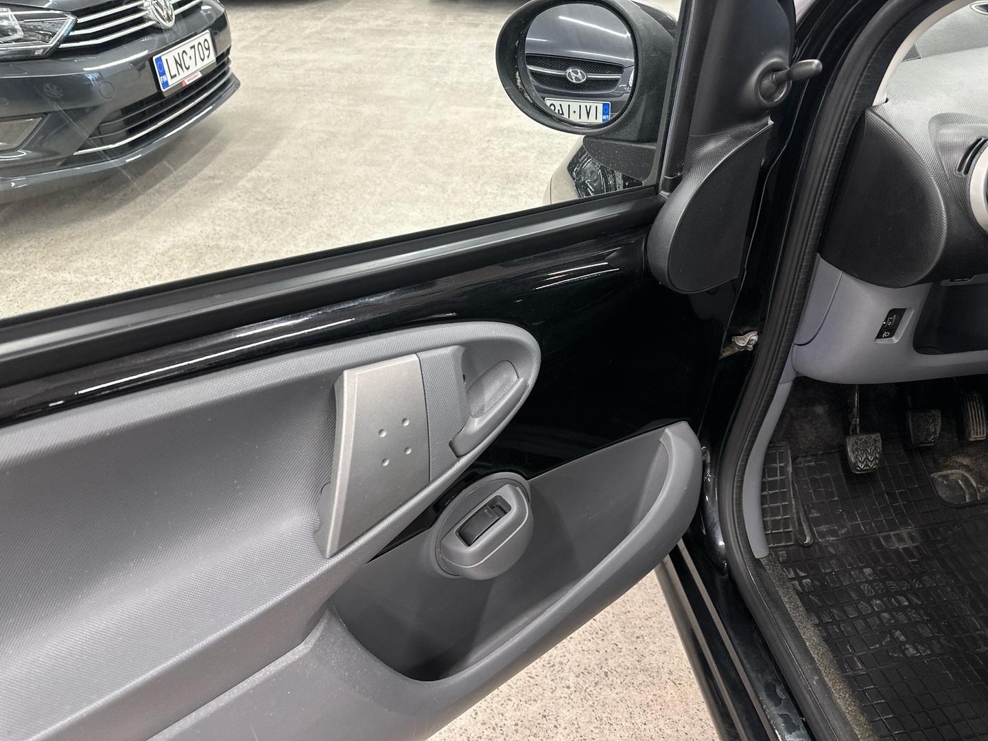 PEUGEOT 107 2009