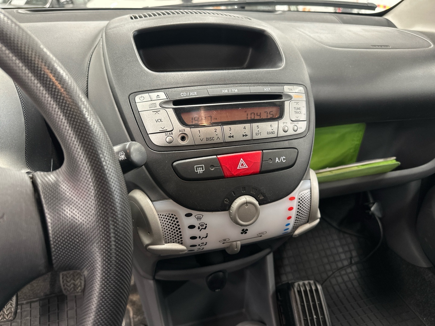 PEUGEOT 107 2009