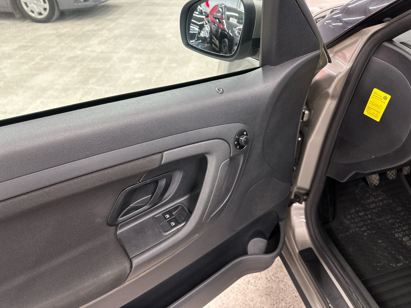 SKODA Roomster 2012