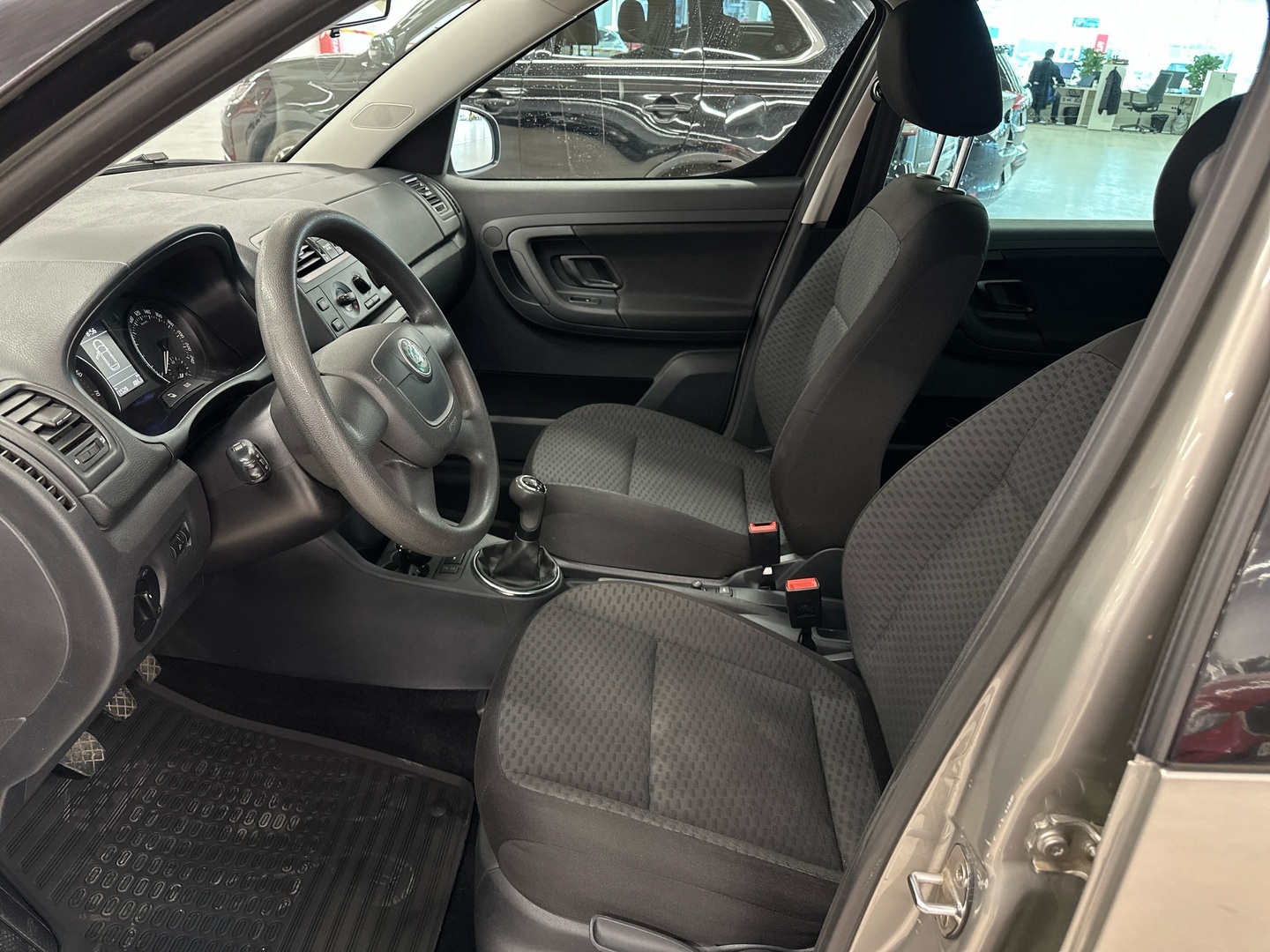 SKODA Roomster 2012