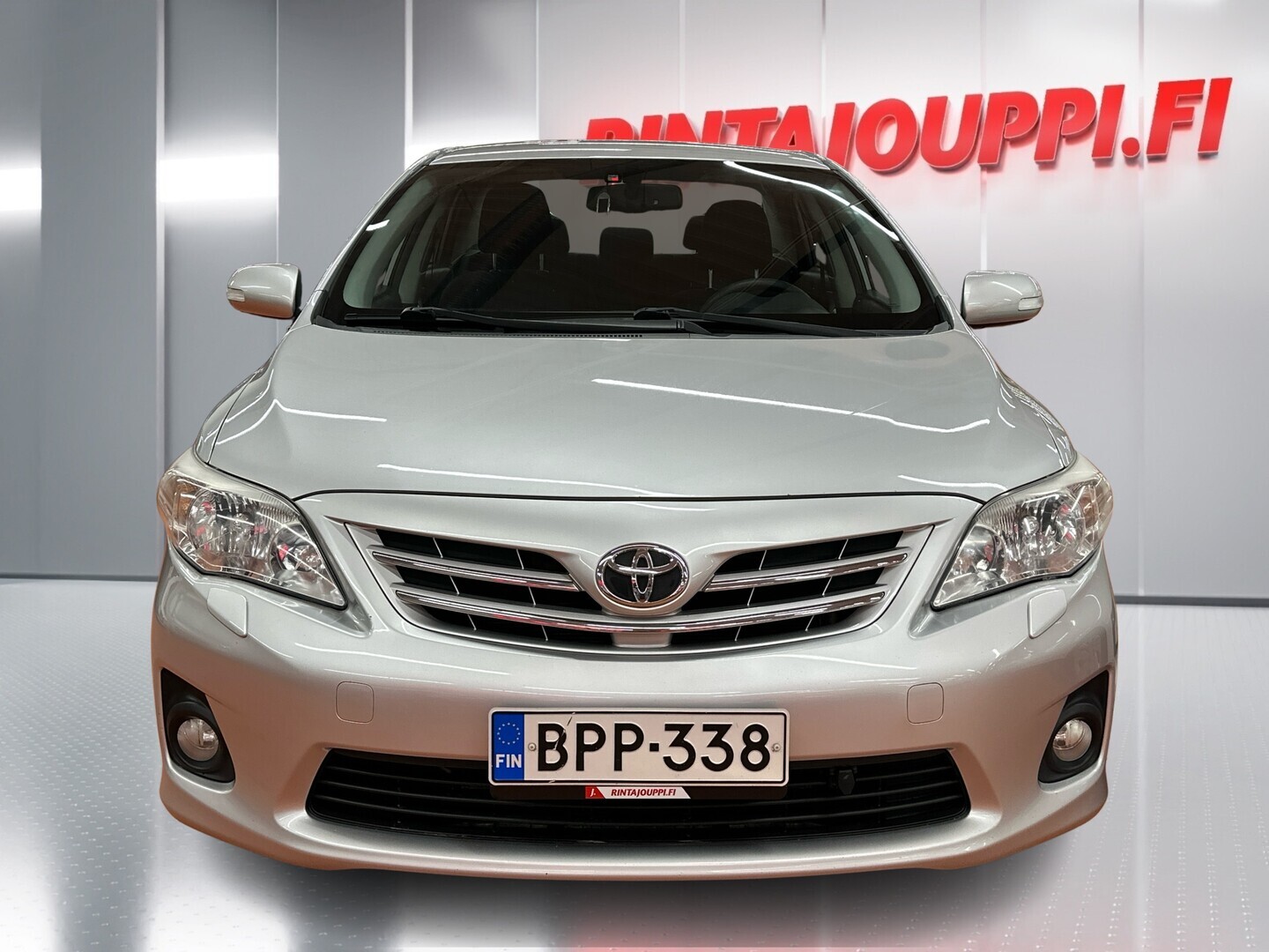 TOYOTA Corolla 2012