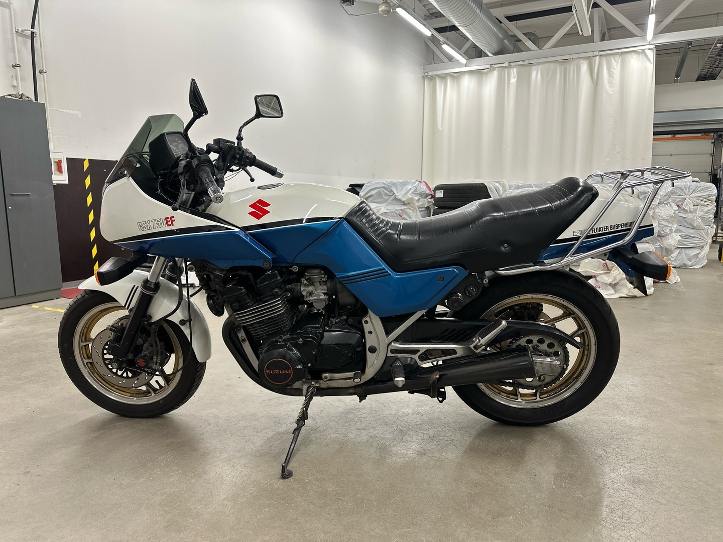 SUZUKI GSX 1985