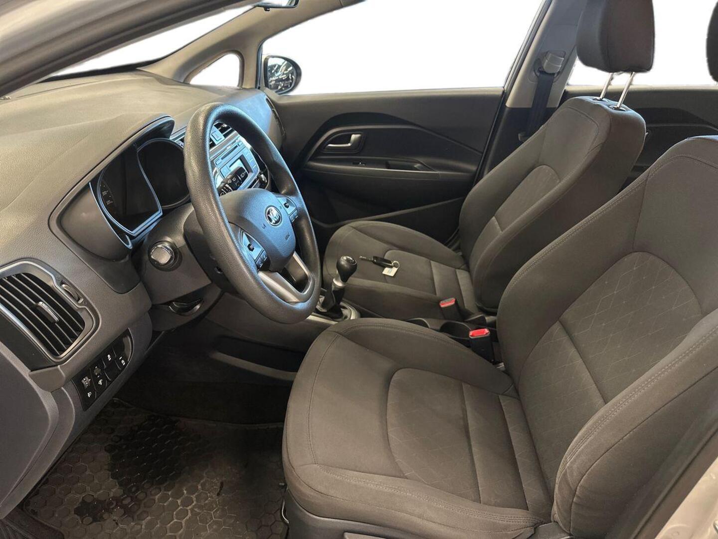 KIA Rio 2015