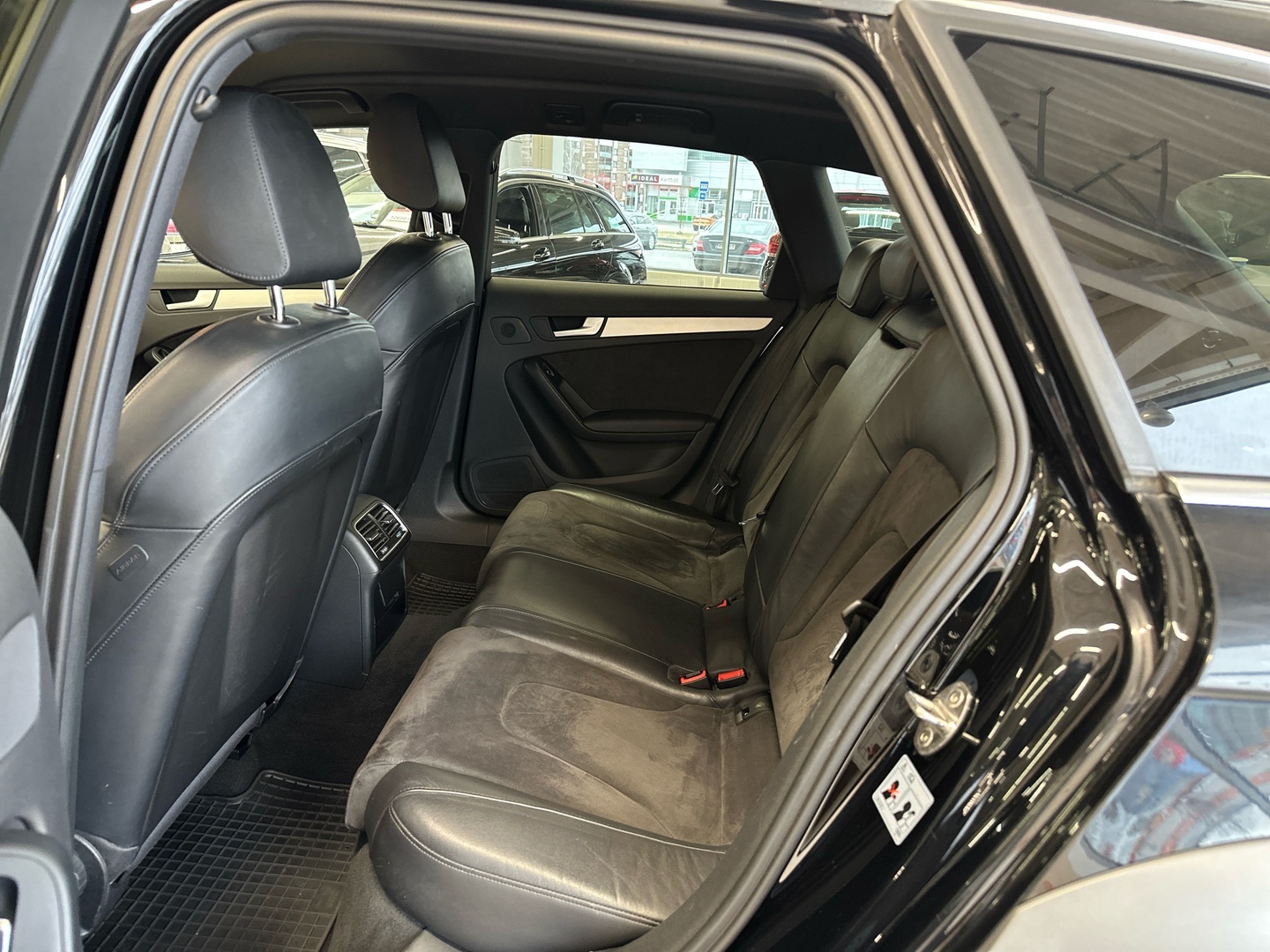 AUDI A4 allroad quattro 2014