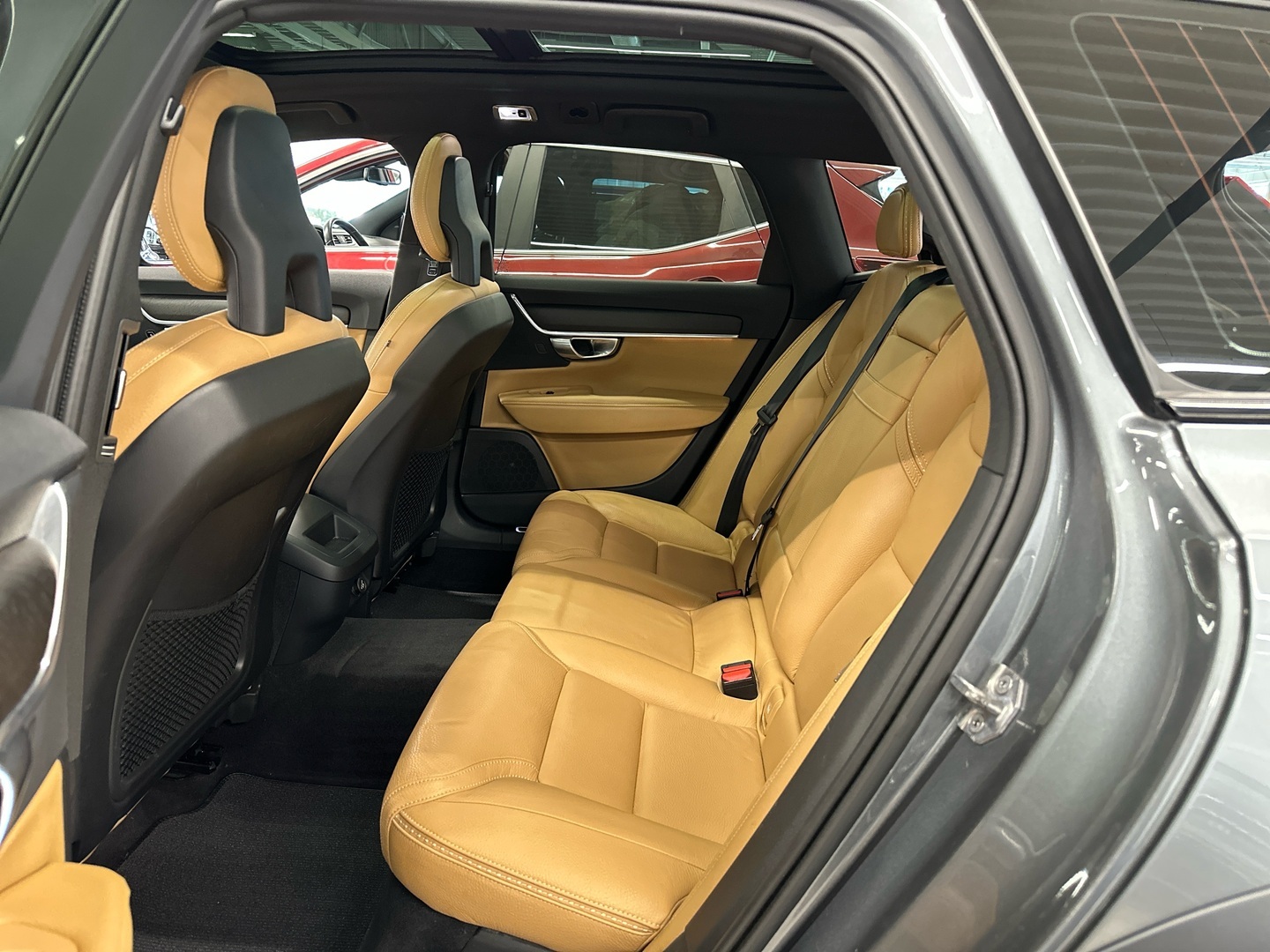 VOLVO V90 Cross Country 2017