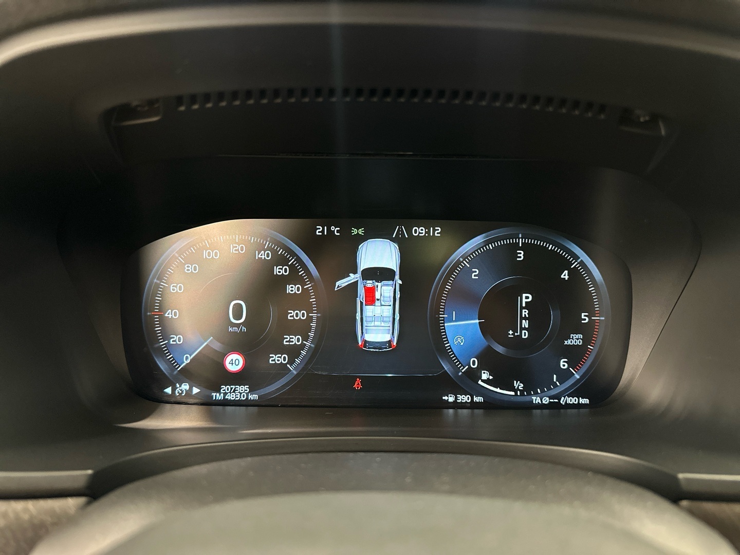 VOLVO V90 Cross Country 2017