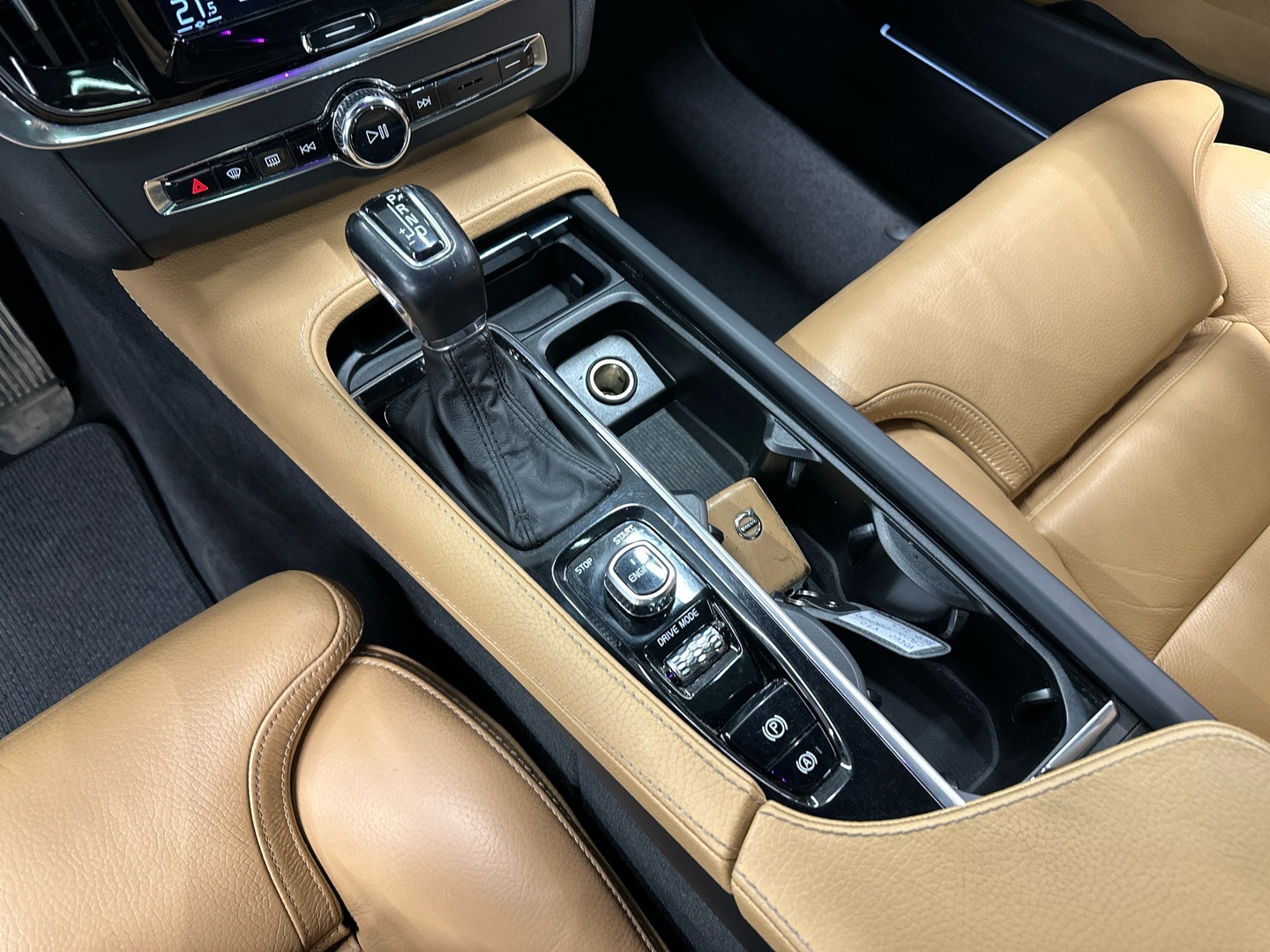 VOLVO V90 Cross Country 2017