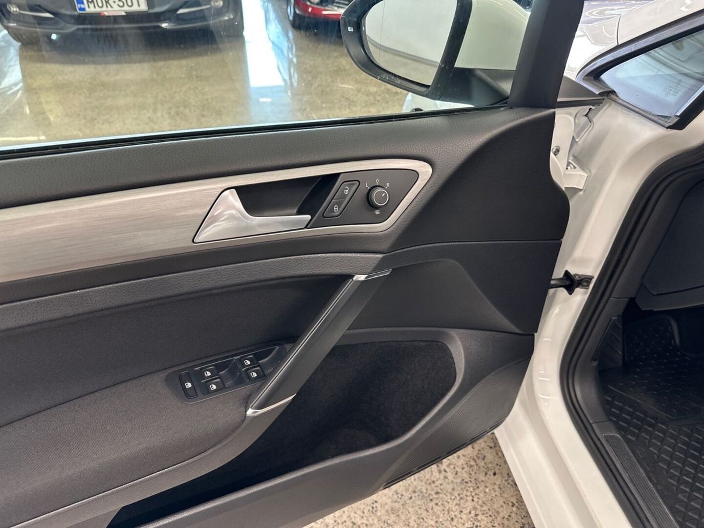 VOLKSWAGEN Golf 2015