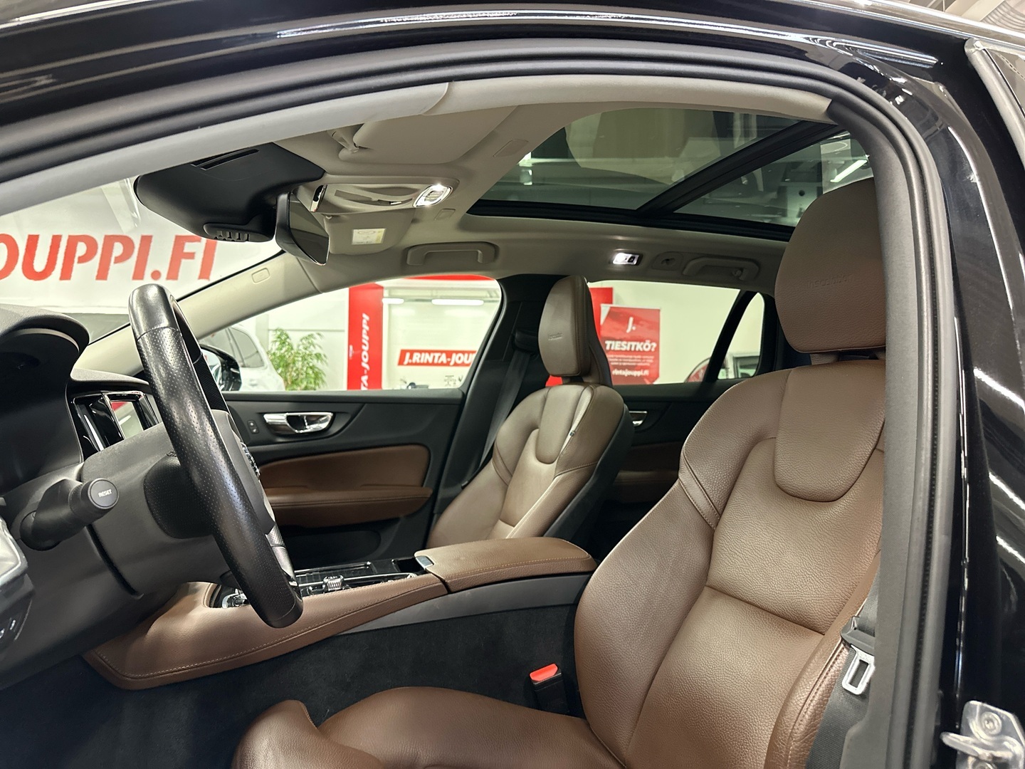 VOLVO V60 2019