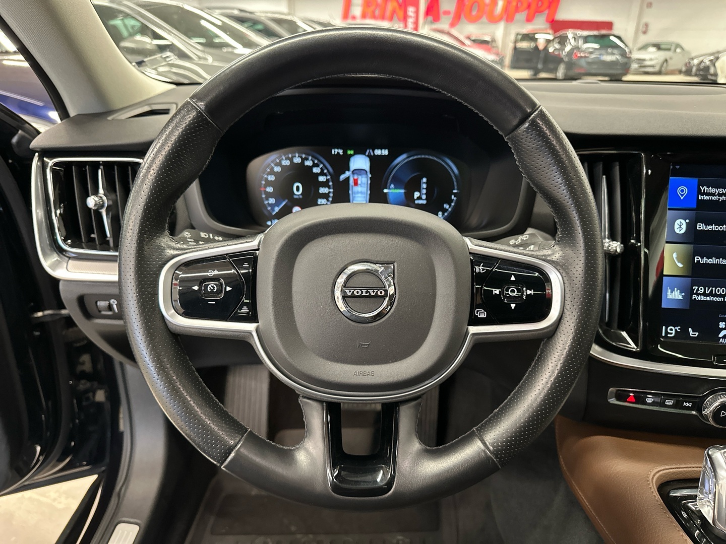 VOLVO V60 2019