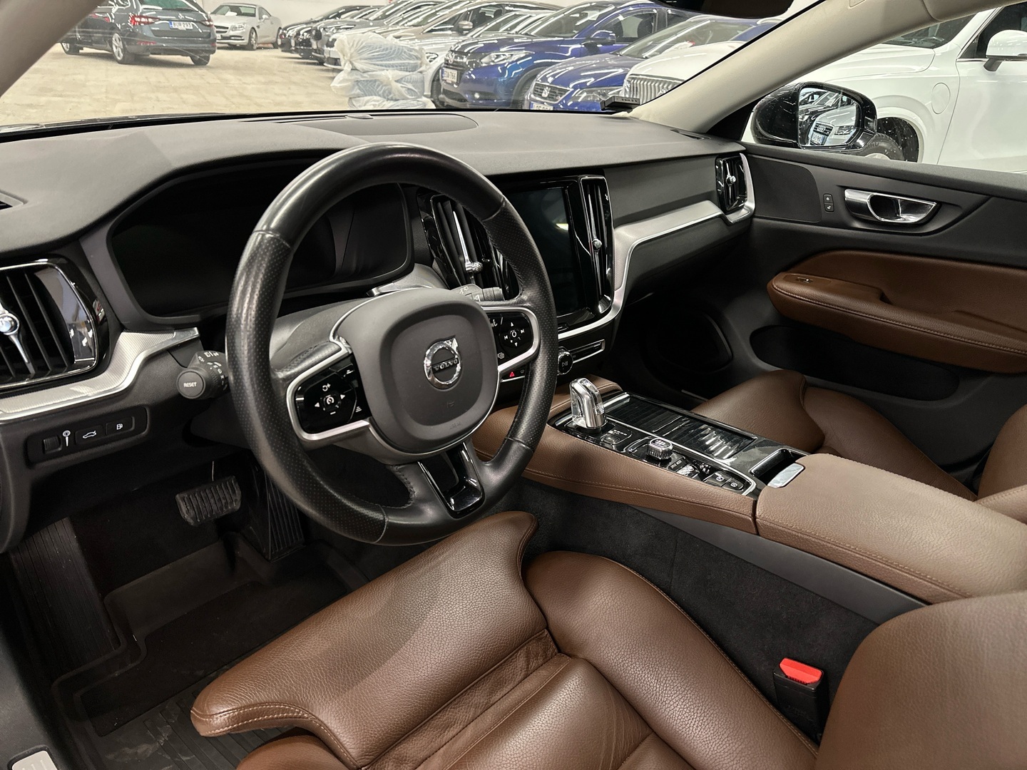 VOLVO V60 2019