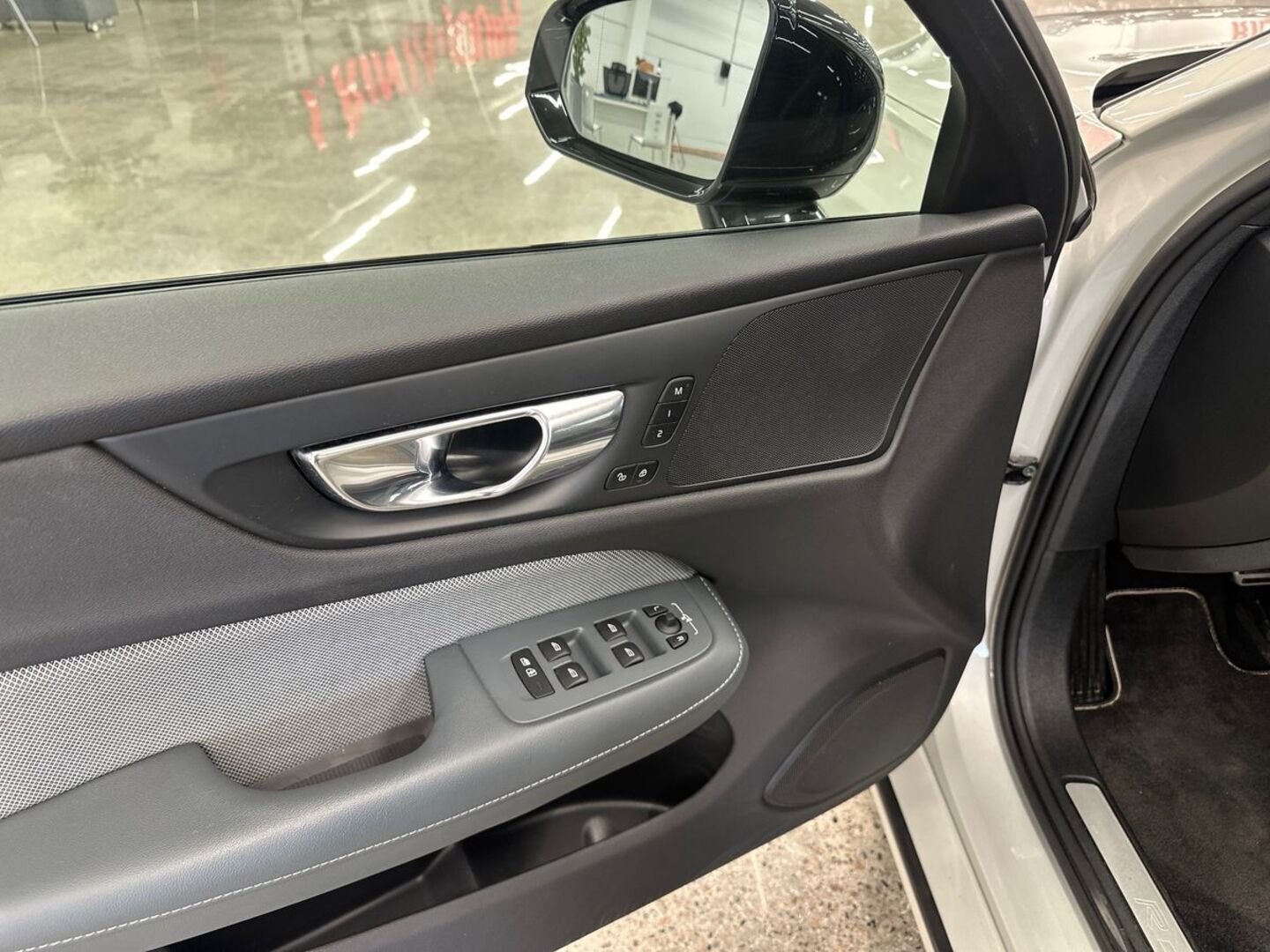 VOLVO S60 2019