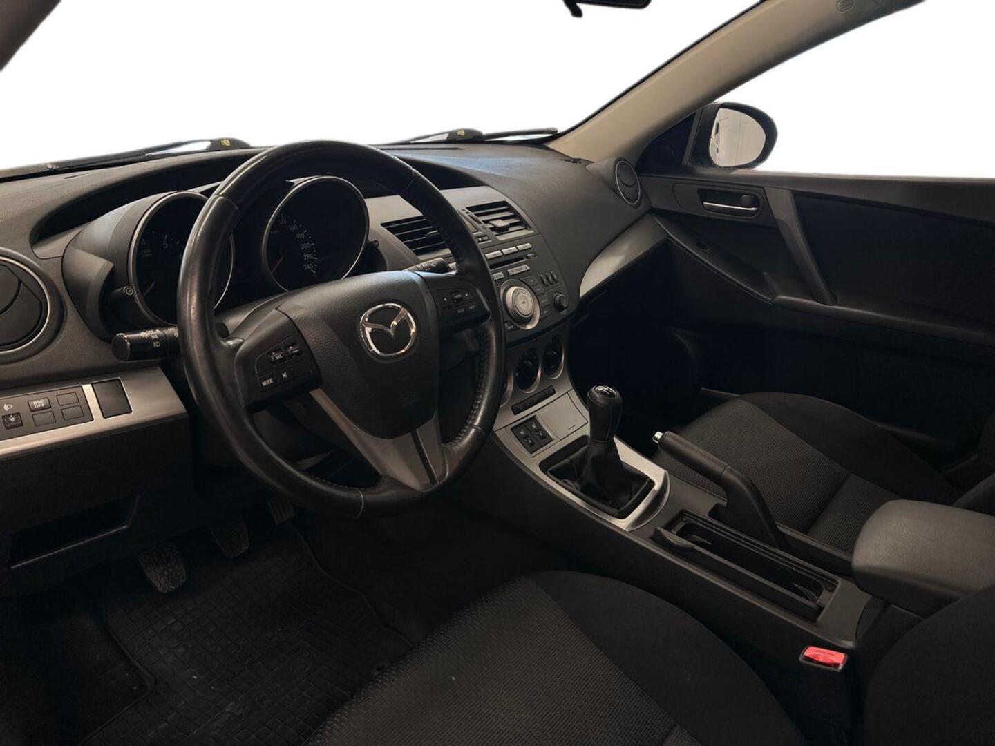 MAZDA Mazda3 2010