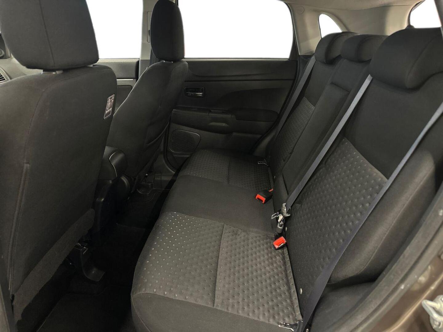 MITSUBISHI ASX 10
