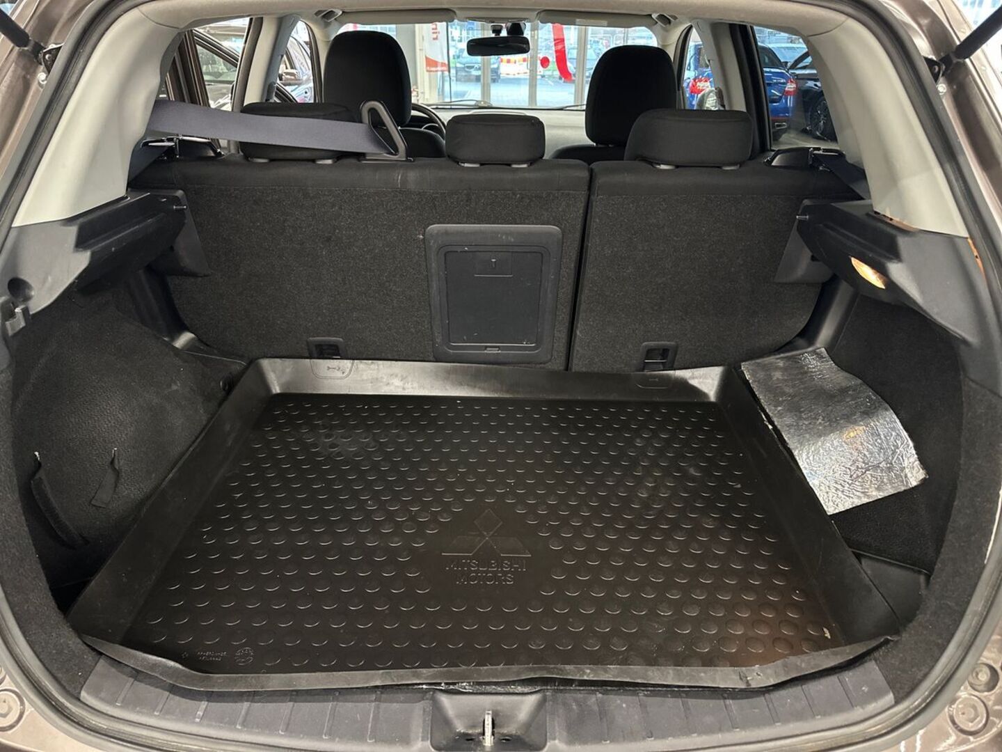 MITSUBISHI ASX 19