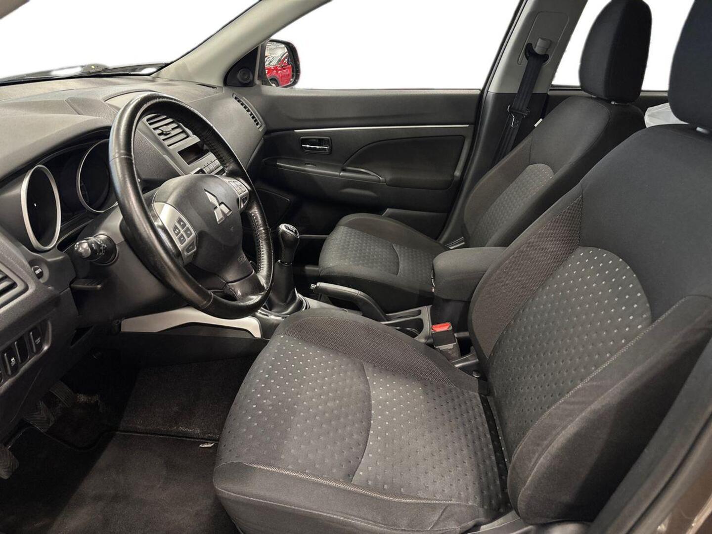 MITSUBISHI ASX 9