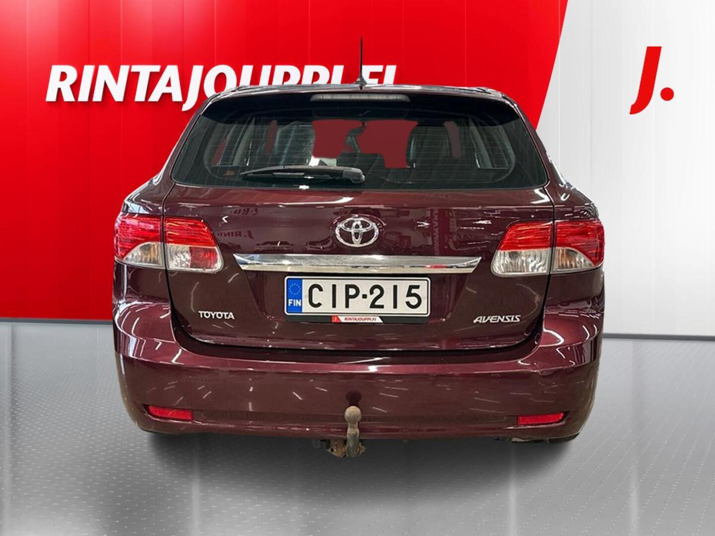 TOYOTA Avensis 2012