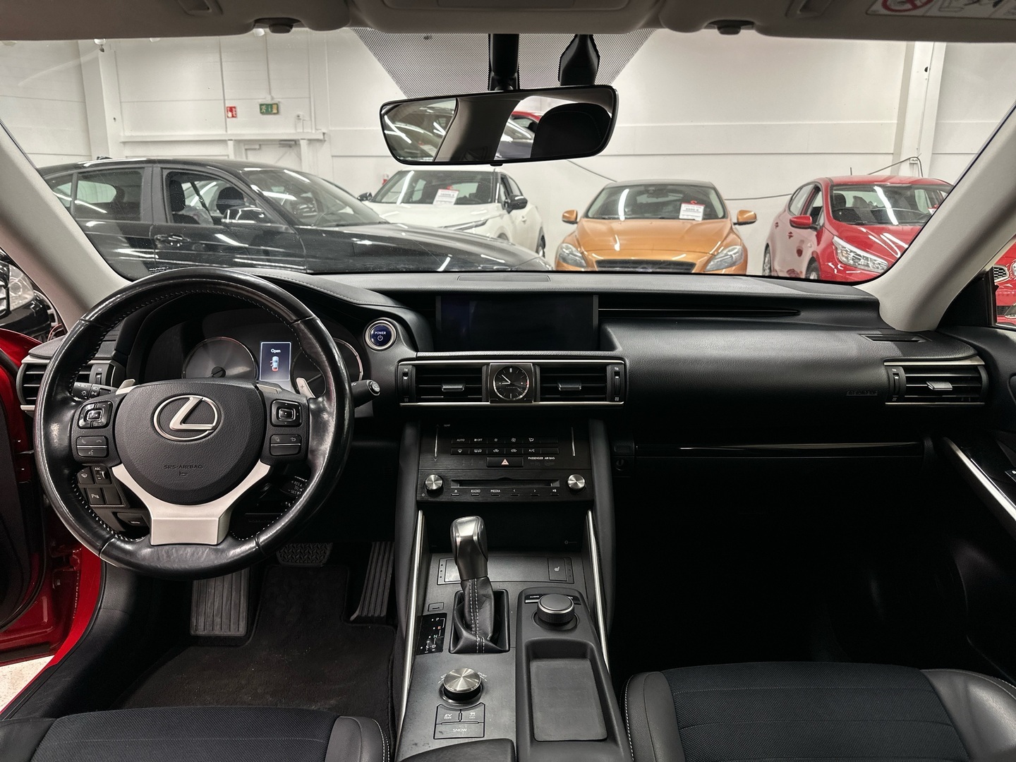 LEXUS IS 2018