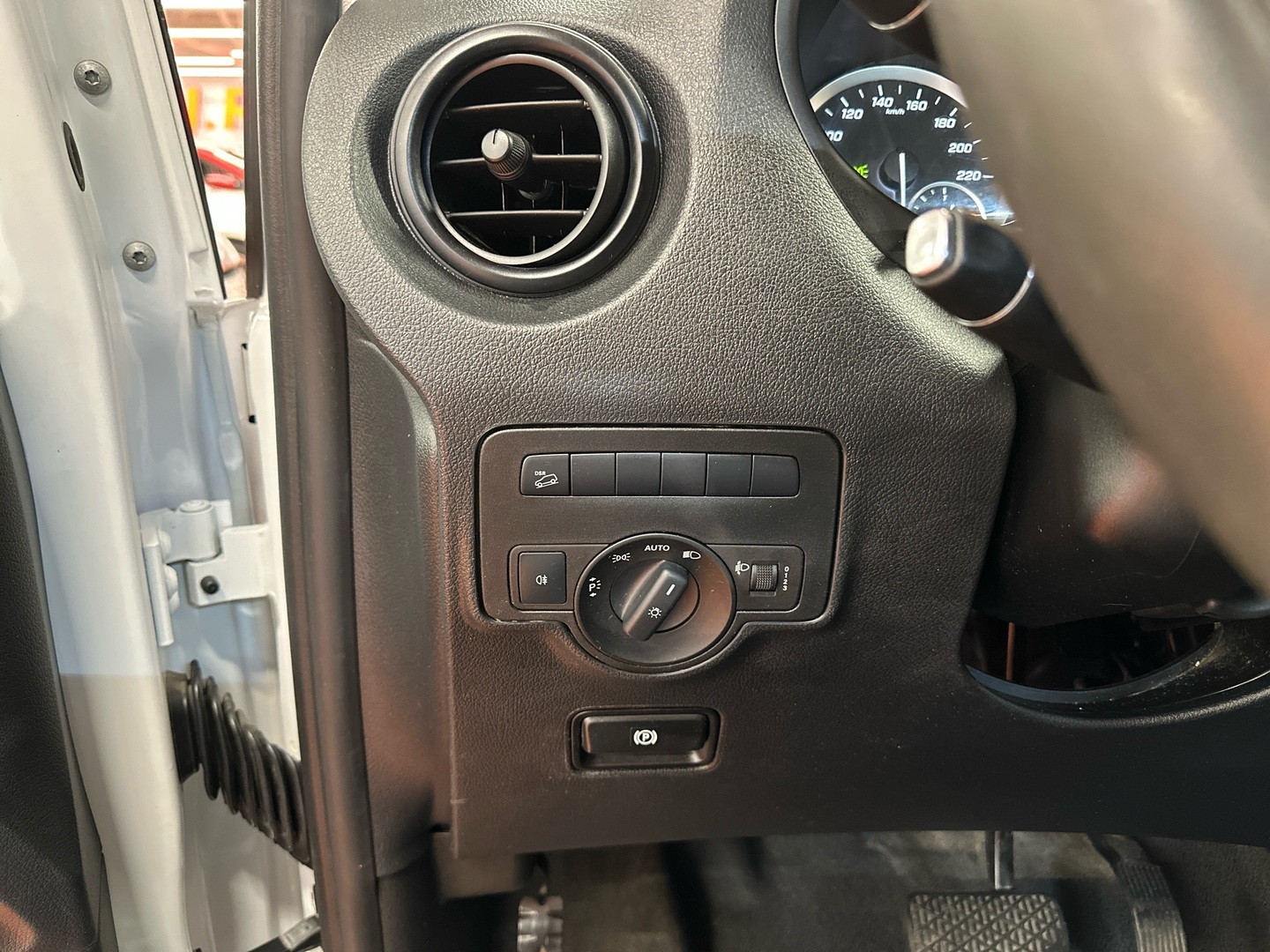 MERCEDES-BENZ Vito 2019