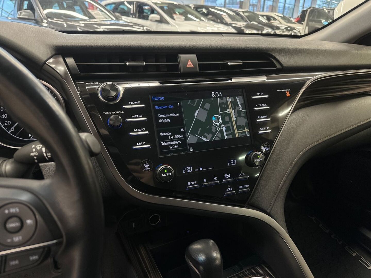 TOYOTA Camry 16