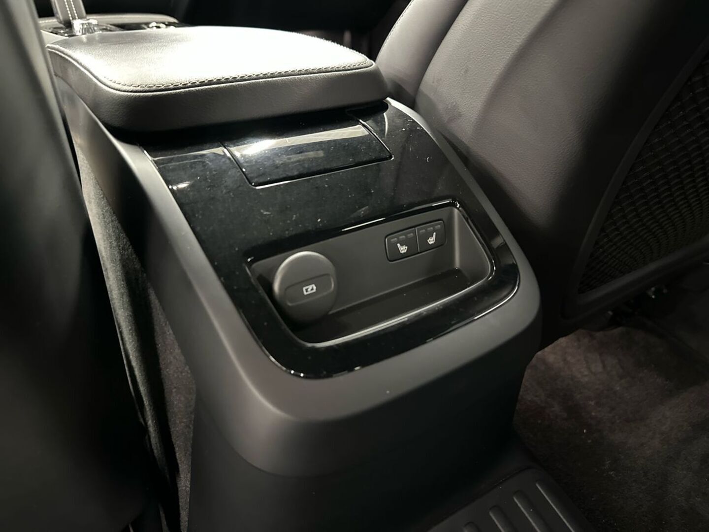 VOLVO S90 2021