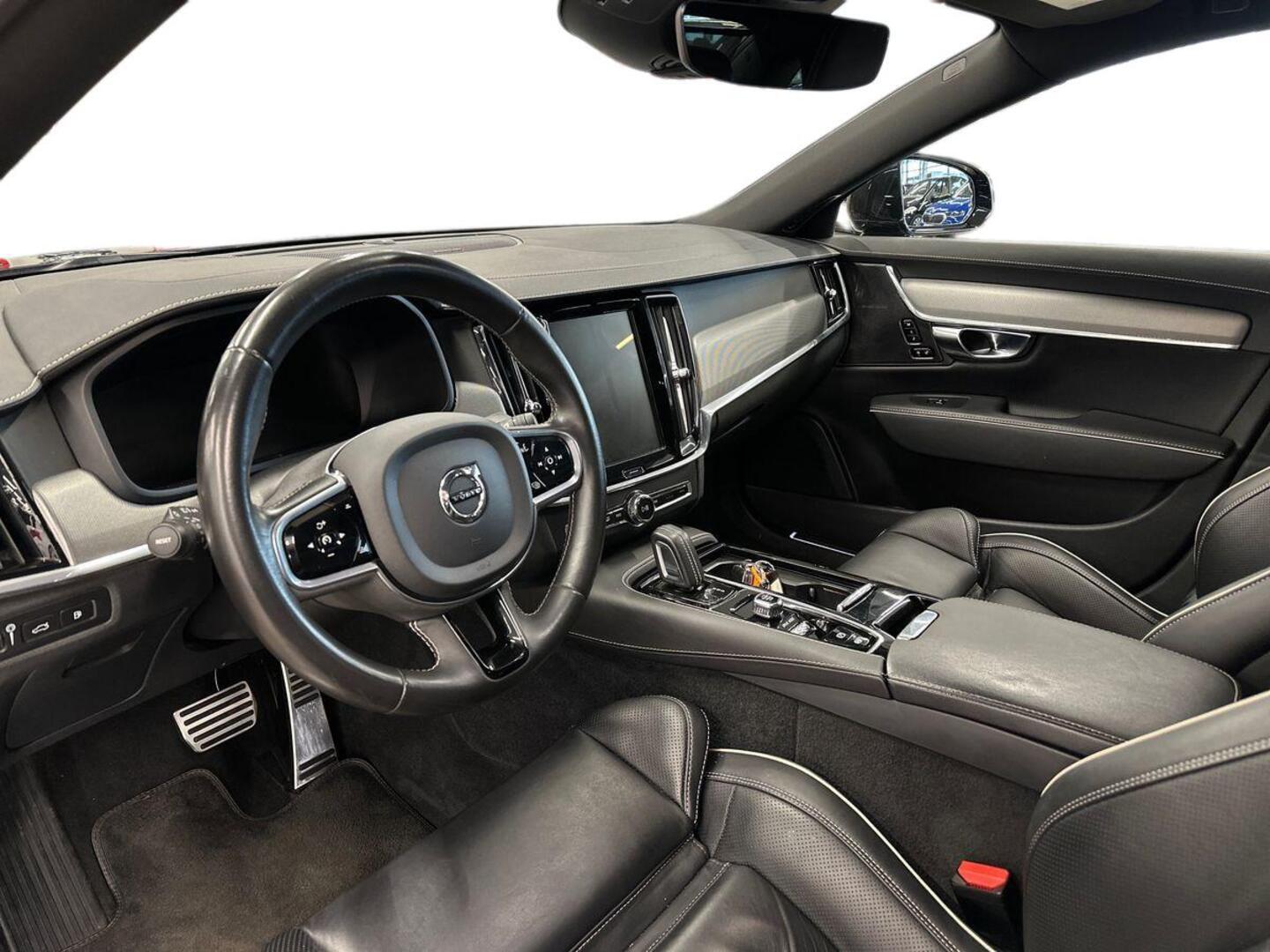 VOLVO S90 2021