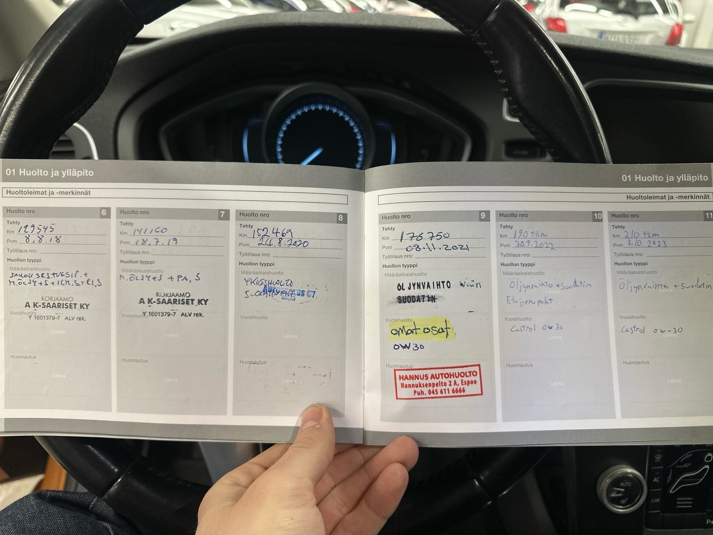 VOLVO V40 2012