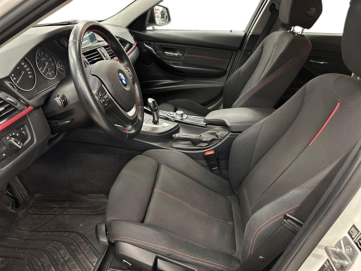 BMW 320 2013