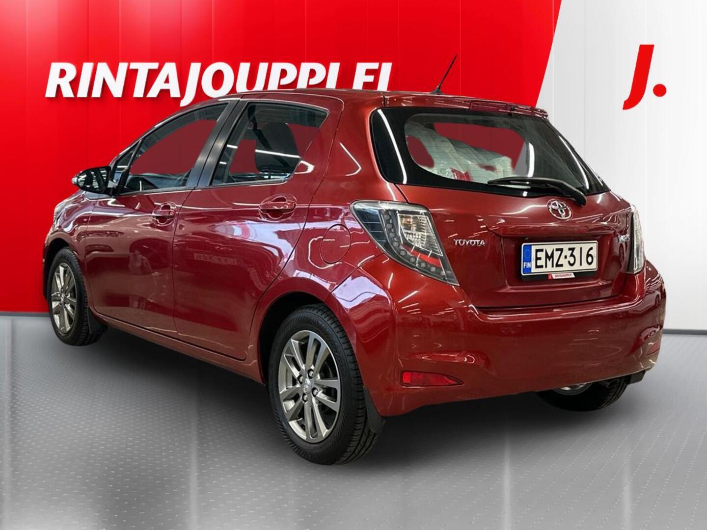 TOYOTA Yaris 2014