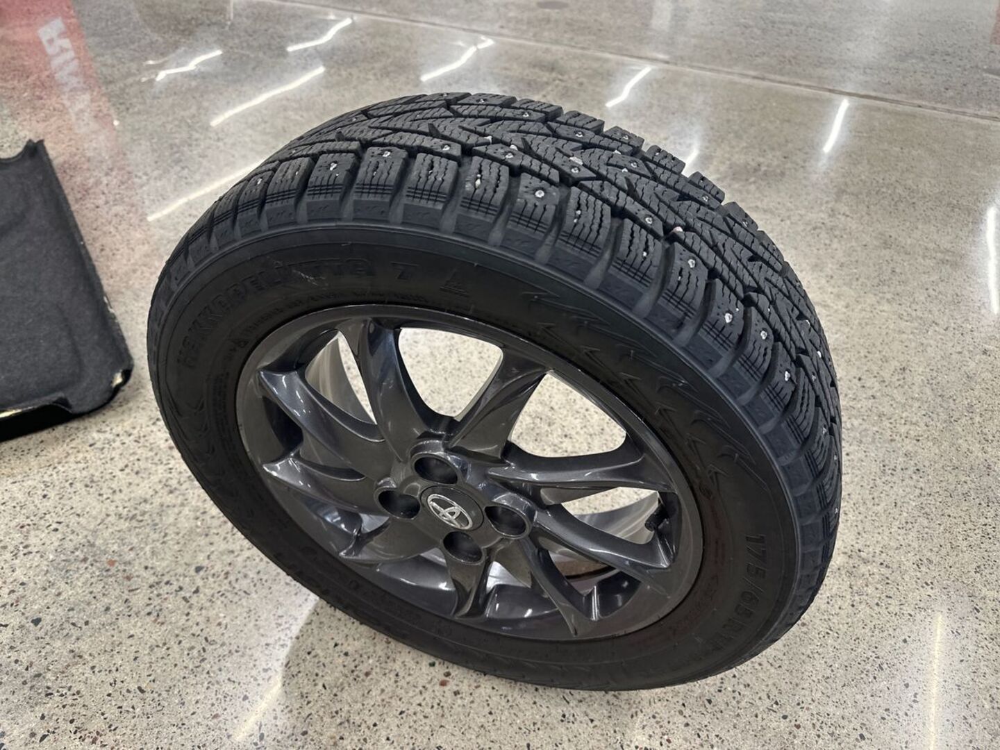 TOYOTA Yaris 2014