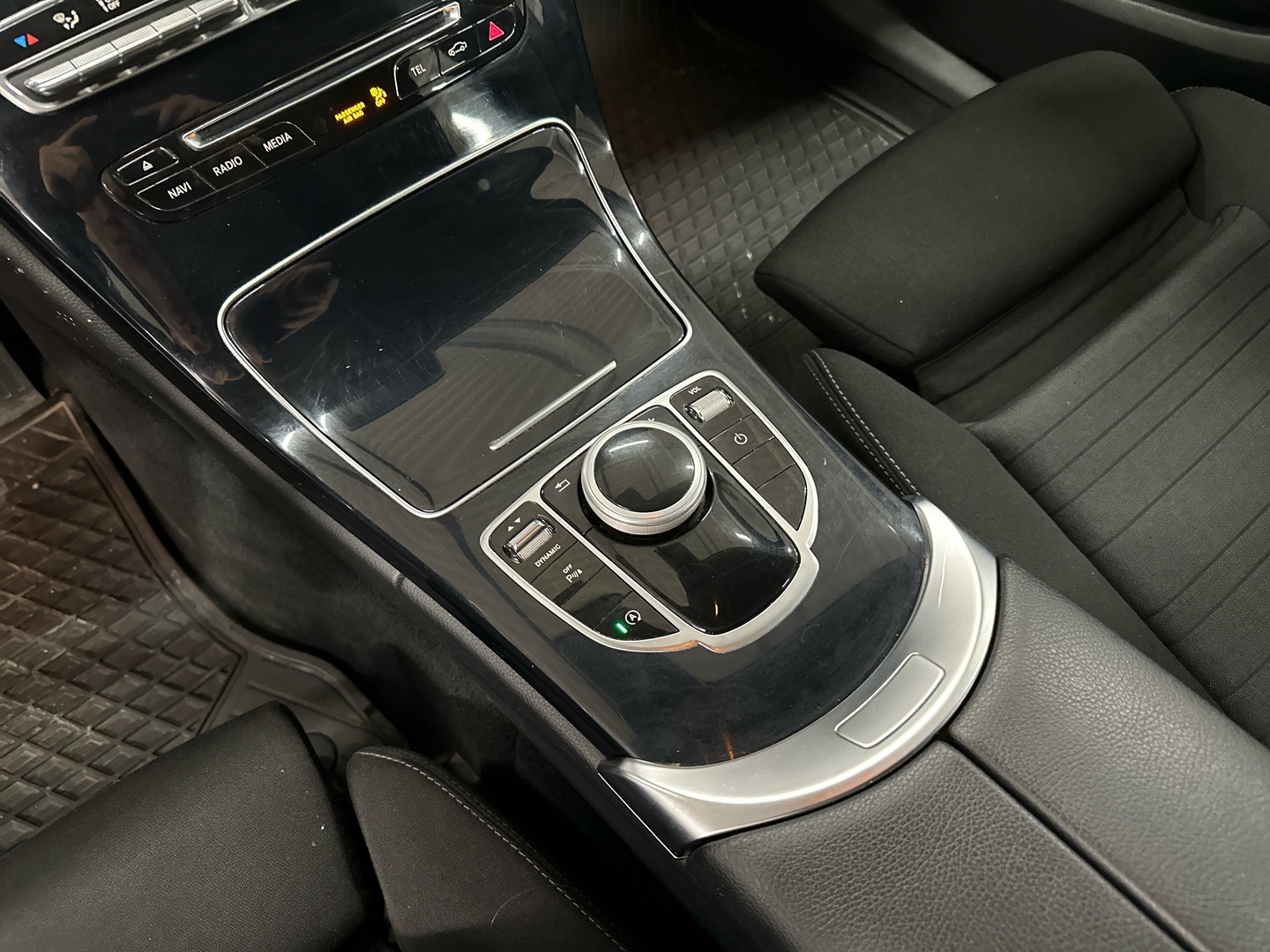 MERCEDES-BENZ C 2017
