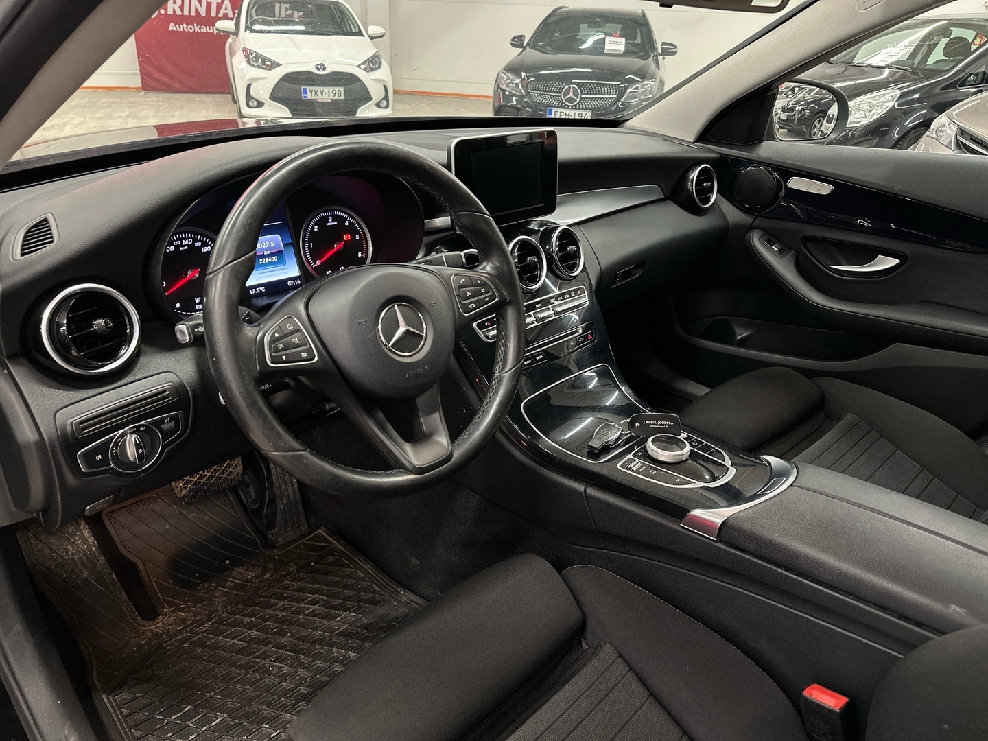 MERCEDES-BENZ C 2017