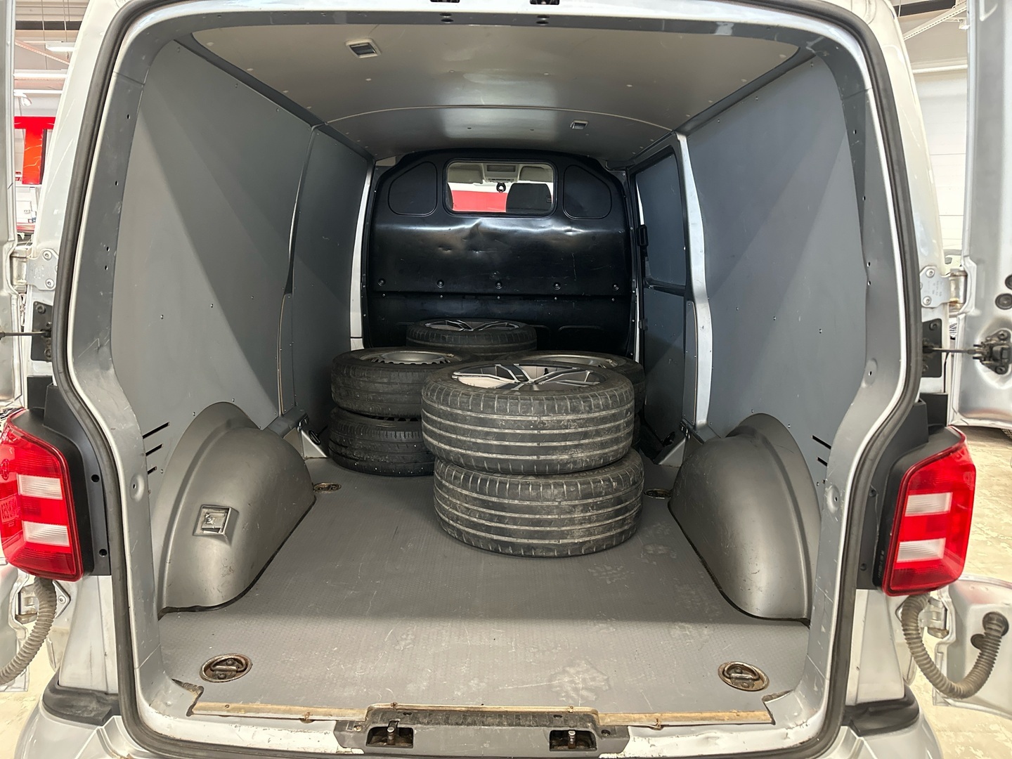 VOLKSWAGEN Transporter 2017