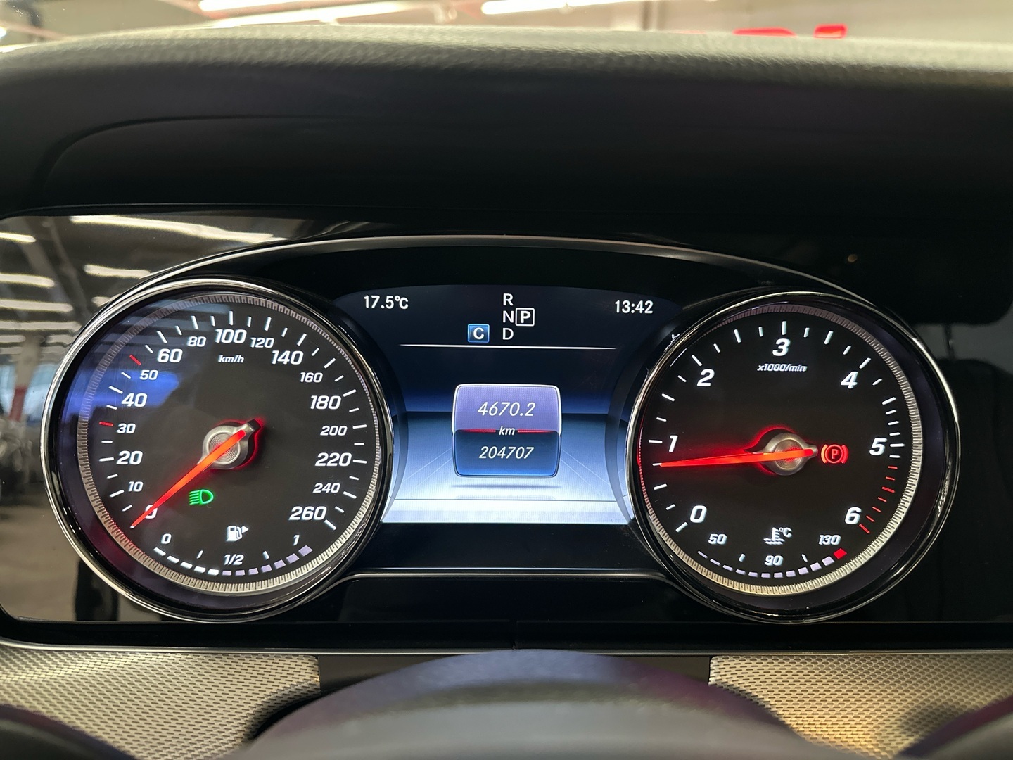 MERCEDES-BENZ E 2017