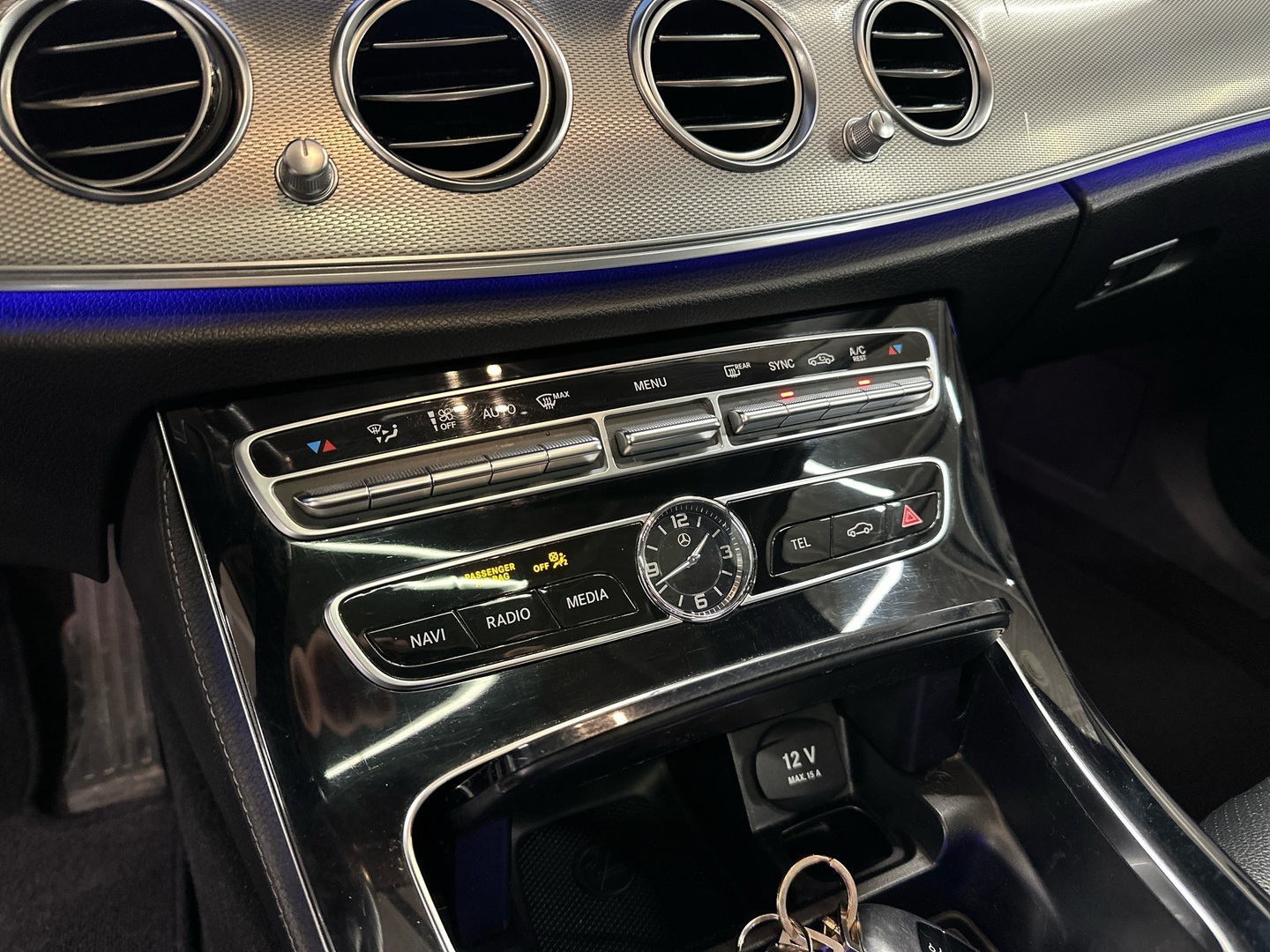 MERCEDES-BENZ E 2017