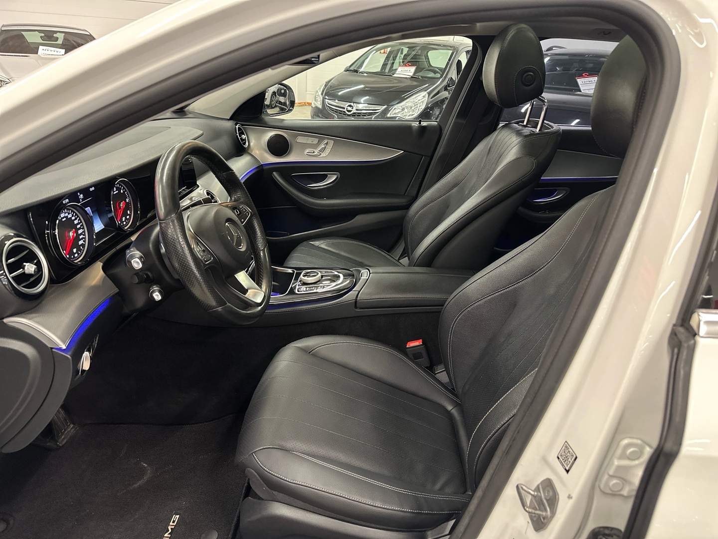 MERCEDES-BENZ E 2017