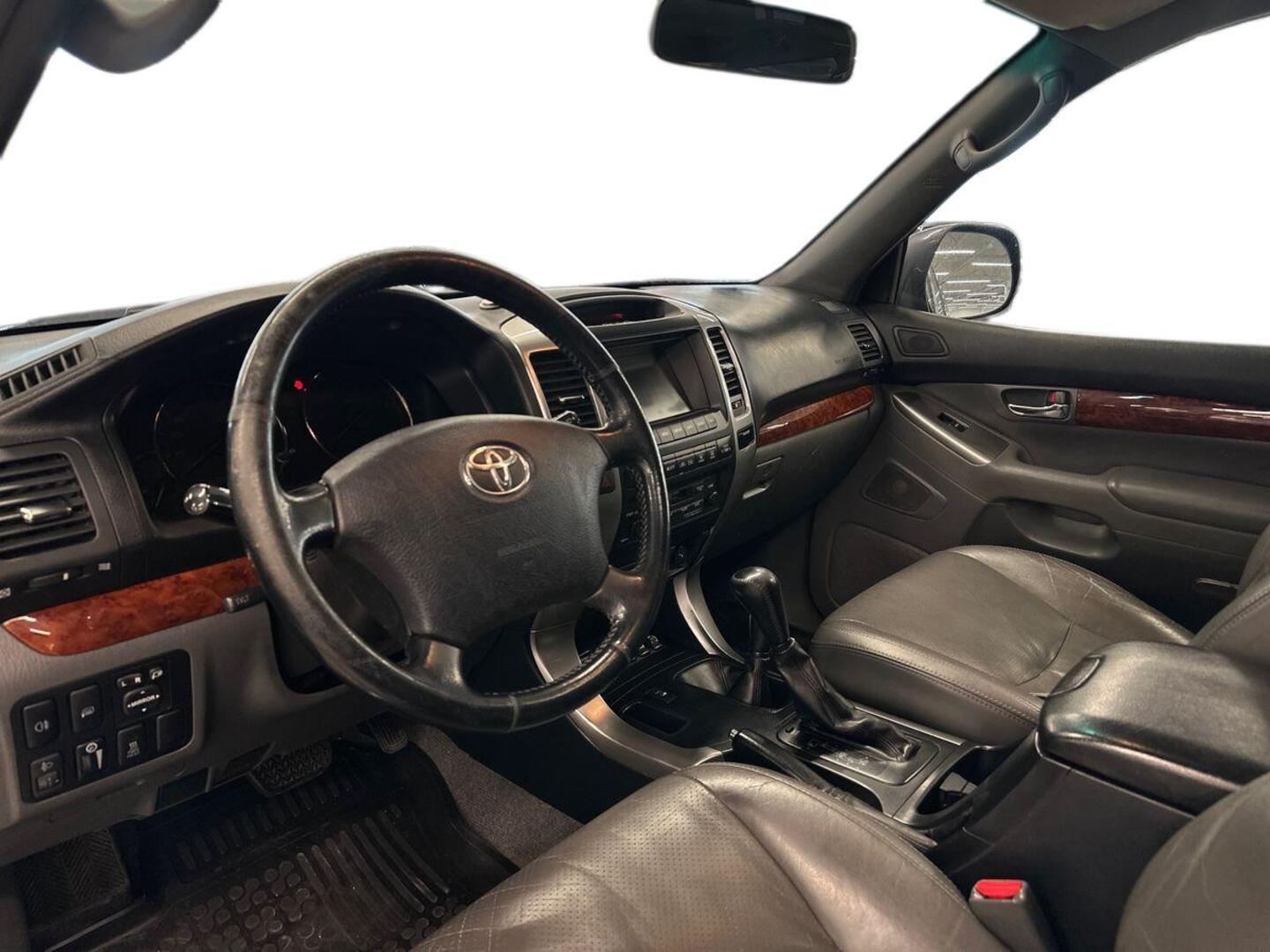 TOYOTA Land Cruiser 2007