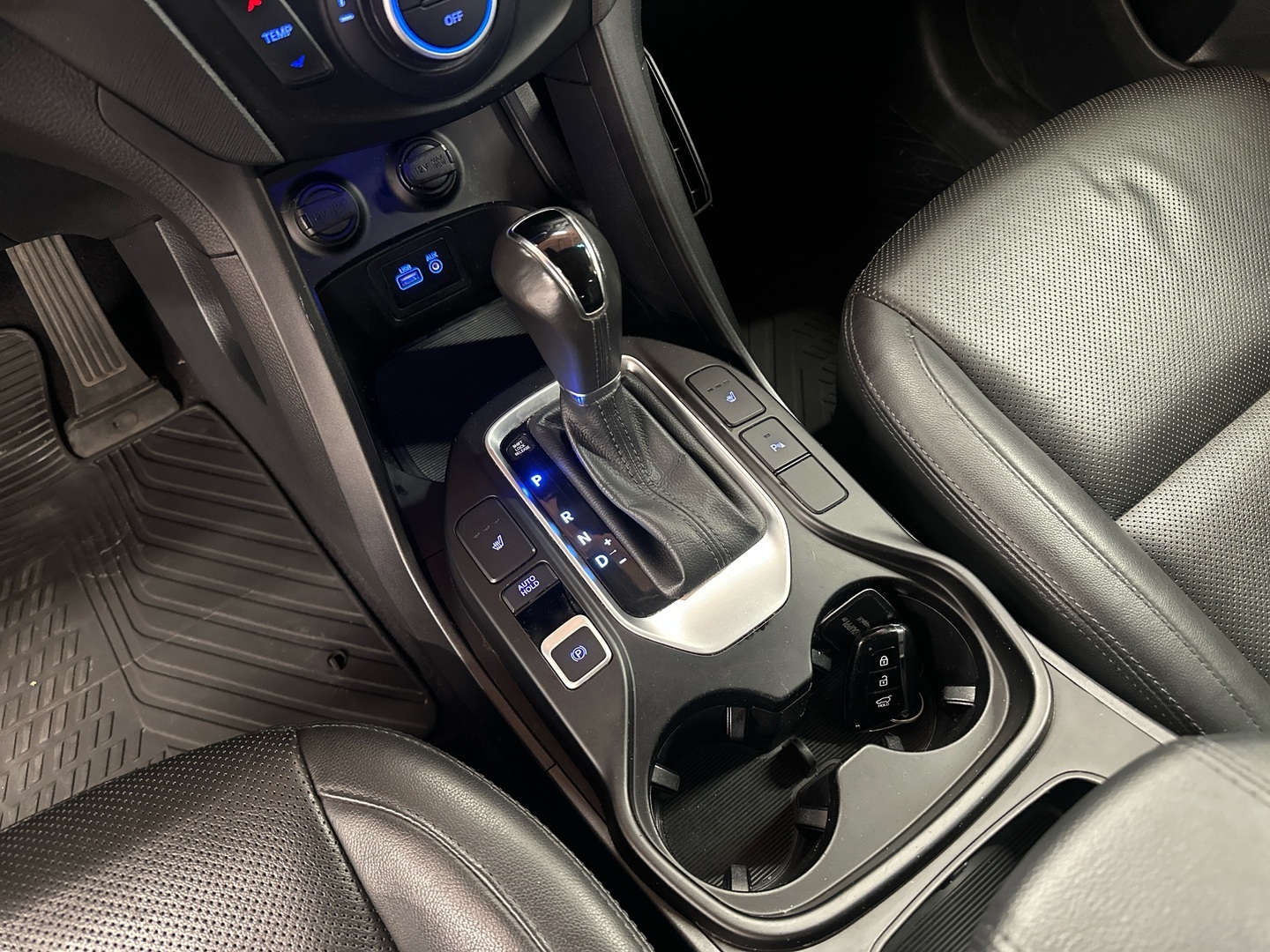 HYUNDAI Santa Fe 2016